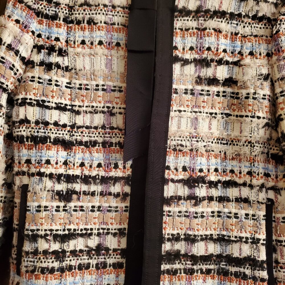 Gorgeous Oscar De La Renta Tweed Jacket, US6
